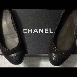 Chanel Brown and Black Flat Shoes Size 37.5